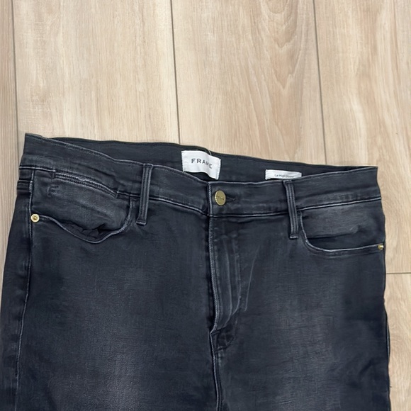 EUC Women’s Nordstrom’s FRAME Brand Size 32 Stretch Gray Black Distressed Jeans - Picture 5 of 10